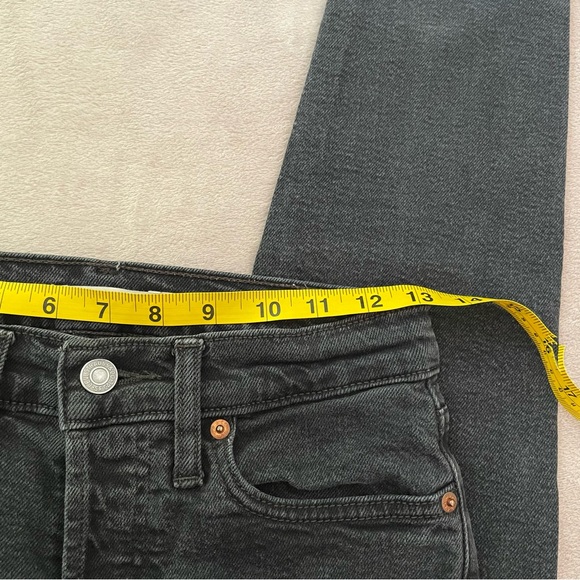 Levi’s wedgie skinny high rise Jean size 27/ L26 - Picture 11 of 13